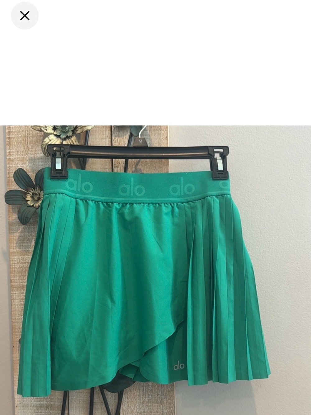 ALO Yoga Green Pleated Tennis Skirt with Inner Shorts